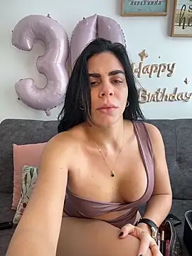 Snapshot of valecruz903 chatting on 7, 11, 2025 valecruz903 online show from 7, 11, 2025