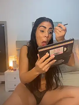 Snapshot of valecruz903 chatting on 1, 10, 2025 valecruz903 online show from 1, 10, 2025