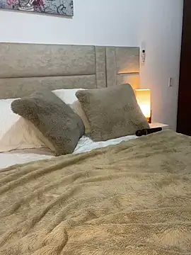 Snapshot of valecruz903 chatting on 2, 2, 2025 valecruz903 online show from 2, 2, 2025