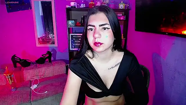 Snapshot of IsisRouse chatting on 20, 11, 2025 IsisRouse online show from 20, 11, 2025