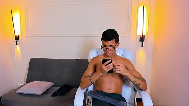 Paradise boy s online show from 11, 4, 2026