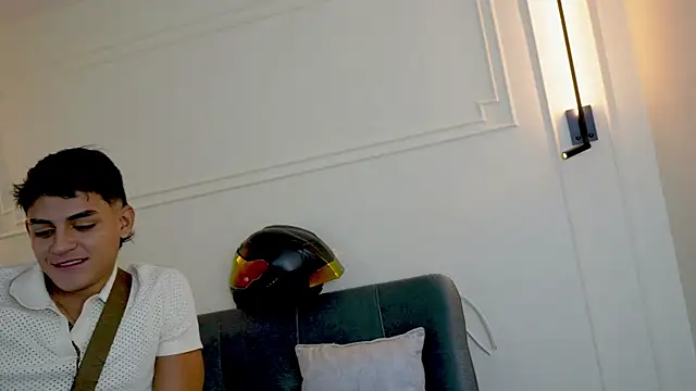 Snapshot of Paradise_boy_s chatting on 29, 1, 2025 Paradise boy s online show from 29, 1, 2025