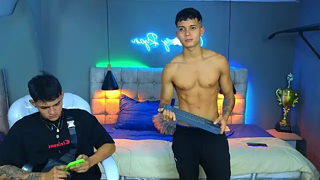 Snapshot of Paradise_boy_s chatting on 11, 12, 2024 Paradise boy s online show from 11, 12, 2024