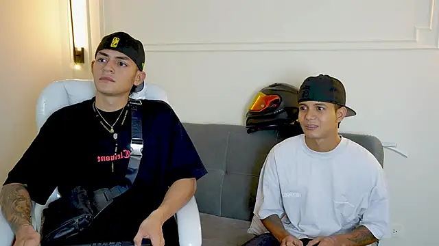 Snapshot of Paradise_boy_s chatting on 25, 1, 2025 Paradise boy s online show from 25, 1, 2025