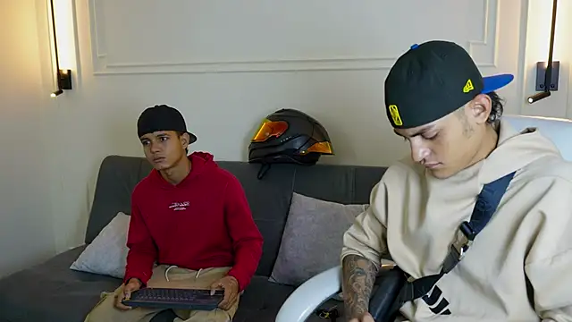 Snapshot of Paradise_boy_s chatting on 24, 1, 2025 Paradise boy s online show from 24, 1, 2025