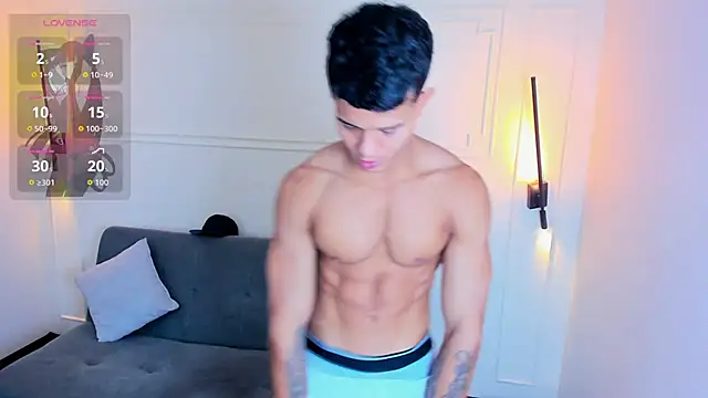 Snapshot of Paradise_boy_s chatting on 18, 10, 2025 Paradise boy s online show from 18, 10, 2025