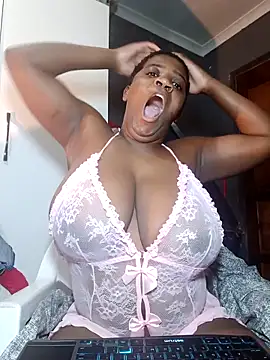 Bigchoccojugsxx online show from 25, 5, 2026