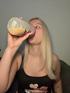 Allylove03 online show from 15, 3, 2026