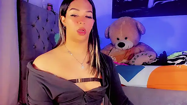 Zakura hot1 online show from 25, 10, 2025