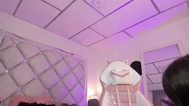 alessiaferry online show from 9, 10, 2025