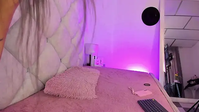 alessiaferry online show from 6, 3, 2026