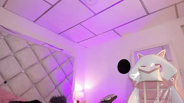 alessiaferry online show from 18, 9, 2025