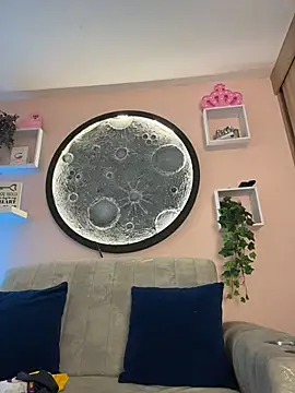 Julieta-sett online show from 12, 4, 2026