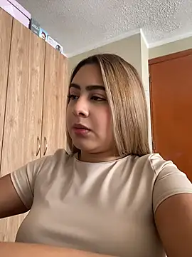 Miabonnett  online show from 4, 7, 2026