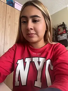 Miabonnett  online show from 21, 5, 2026