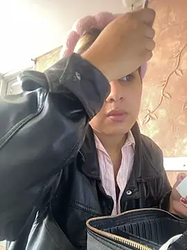 Miabonnett  online show from 18, 12, 2025