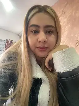 Snapshot of Miabonnett_ chatting on 30, 10, 2025 Miabonnett online show from 30, 10, 2025