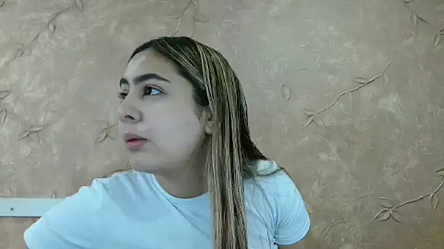 Snapshot of Miabonnett_ chatting on 14, 3, 2025 Miabonnett online show from 14, 3, 2025