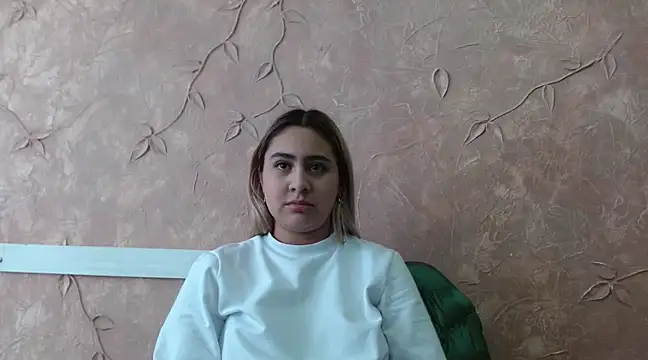 Snapshot of Miabonnett_ chatting on 3, 3, 2025 Miabonnett online show from 3, 3, 2025