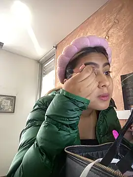 Miabonnett  online show from 6, 1, 2026