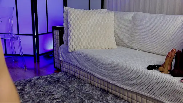 OnlyXandra online show from 2, 11, 2025