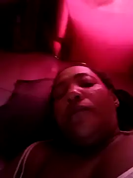 Grazzy85 online show from 8, 2, 2025