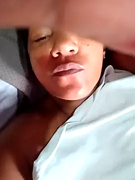 Grazzy85 online show from 13, 2, 2025