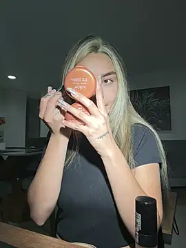 emma oxford online show from 25, 2, 2026