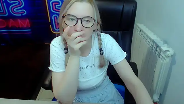 kerakiss877 online show from 22, 3, 2025