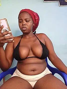 Snapshot of freaky_belle chatting on 18, 6, 2026 freaky belle online show from 18, 6, 2026