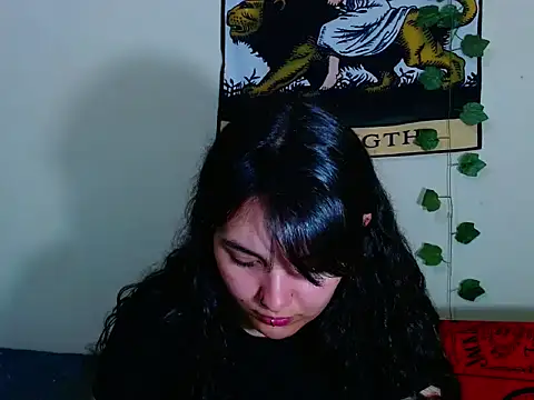 Snapshot of sweetiee_mary chatting on 20, 10, 2025 sweetiee mary online show from 20, 10, 2025