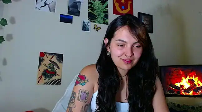 Snapshot of sweetiee_mary chatting on 1, 2, 2025 sweetiee mary online show from 1, 2, 2025