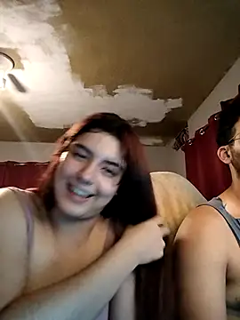 Snapshot of Carandrew chatting on 23, 10, 2025 Carandrew online show from 23, 10, 2025