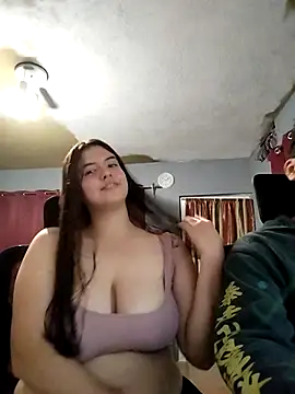 Snapshot of Carandrew chatting on 15, 11, 2025 Carandrew online show from 15, 11, 2025