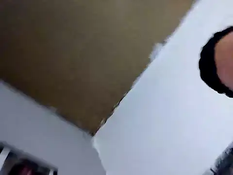 Snapshot of Carandrew chatting on 11, 10, 2025 Carandrew online show from 11, 10, 2025