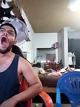 Snapshot of Carandrew chatting on 11, 9, 2025 Carandrew online show from 11, 9, 2025