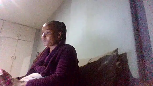 BabeAssXX online show from 24, 6, 2026