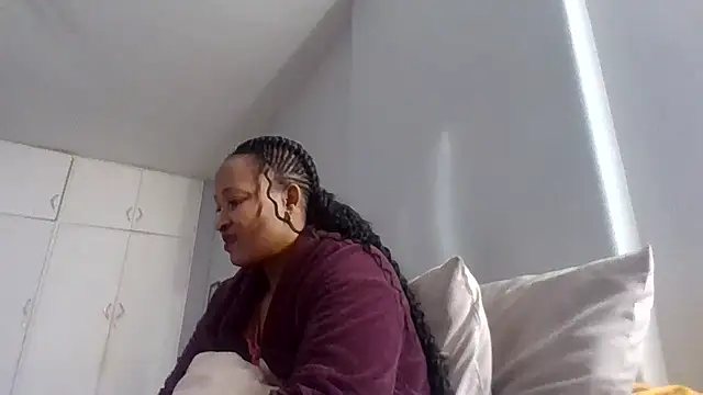 BabeAssXX online show from 24, 7, 2026