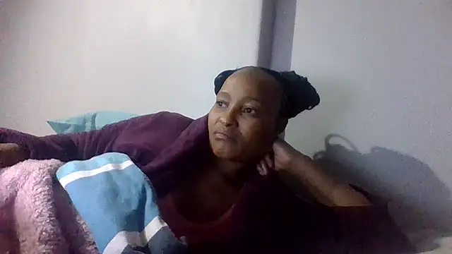 BabeAssXX online show from 24, 10, 2025