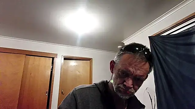 TooFknHorny7676xh online show from 11, 5, 2026