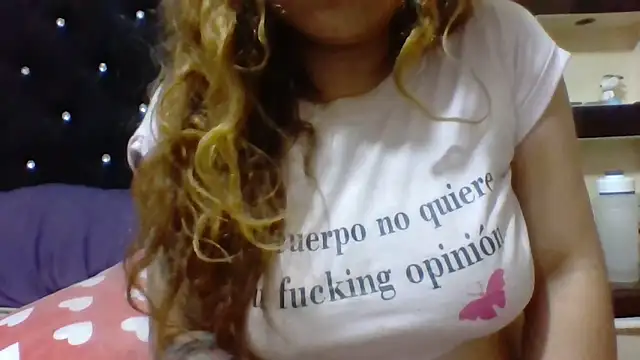 Jennxdolls online show from 22, 1, 2025