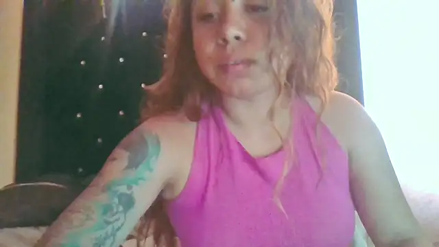 Jennxdolls online show from 15, 4, 2026