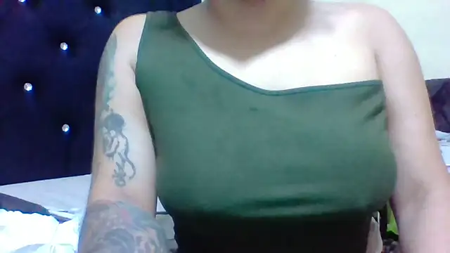 Jennxdolls online show from 28, 2, 2025