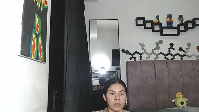 Liza Thurner online show from 5, 2, 2025