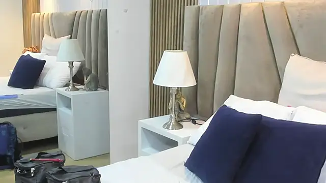 Vicky  skinny  online show from 18, 1, 2025