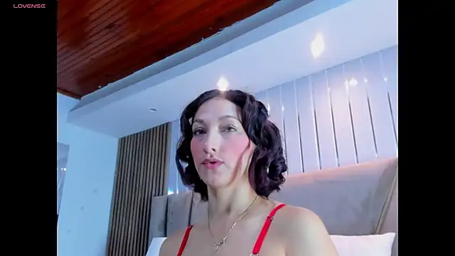 Vicky  skinny  online show from 23, 1, 2025