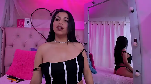 Emma collins23 online show from 2, 12, 2025