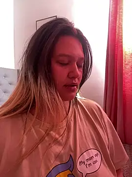 Snapshot of Ari_Martin chatting on 6, 2, 2025 Ari Martin online show from 6, 2, 2025