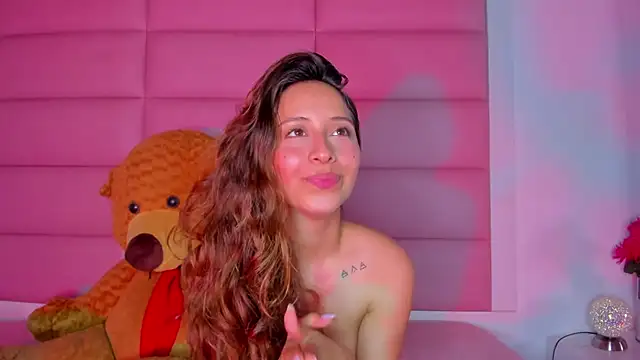 Snapshot of little-Emma chatting on 26, 2, 2025 little-Emma online show from 26, 2, 2025