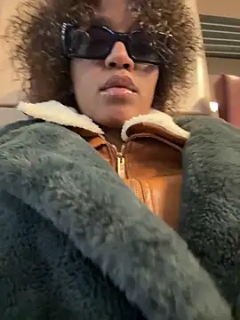 Black Dolll online show from 7, 11, 2025